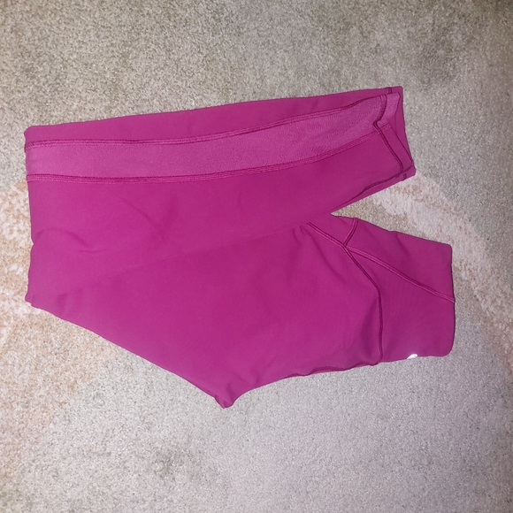 NWOT Lululemon Train Time 4 - Picture 3 of 7